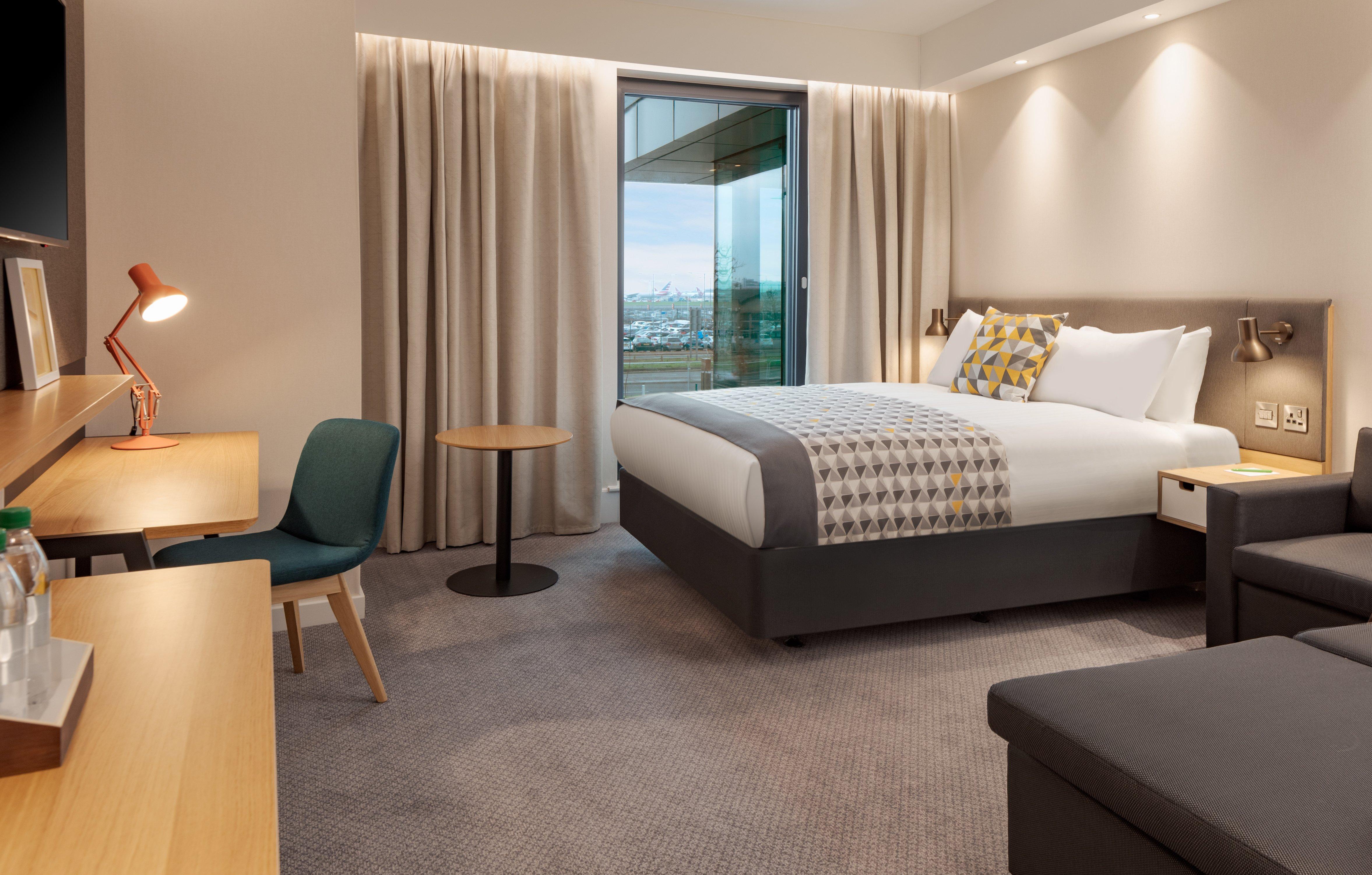 Holiday Inn London Heathrow - Bath Road By Ihg West Drayton  Exterior photo