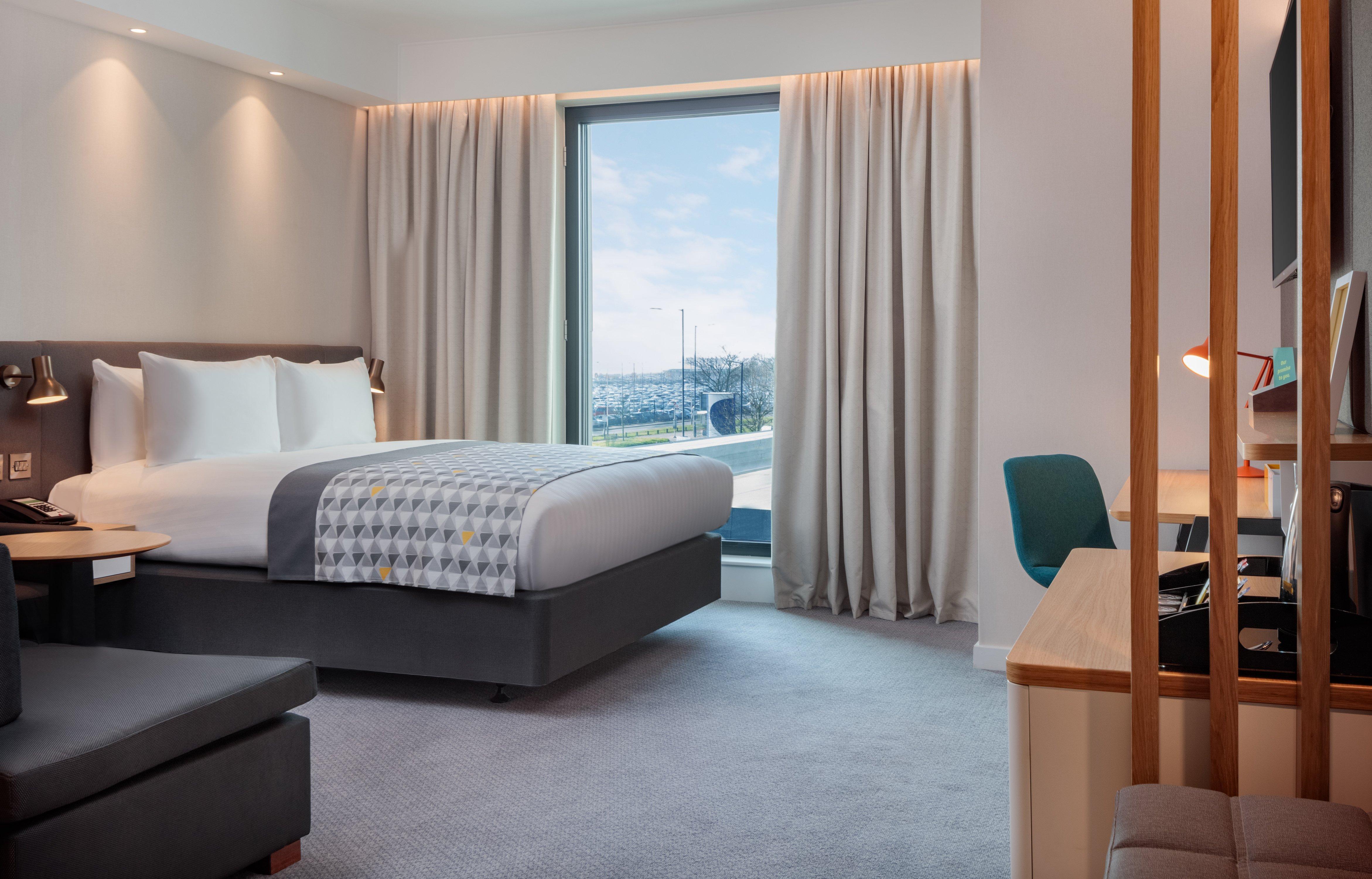 Holiday Inn London Heathrow - Bath Road By Ihg West Drayton  Exterior photo