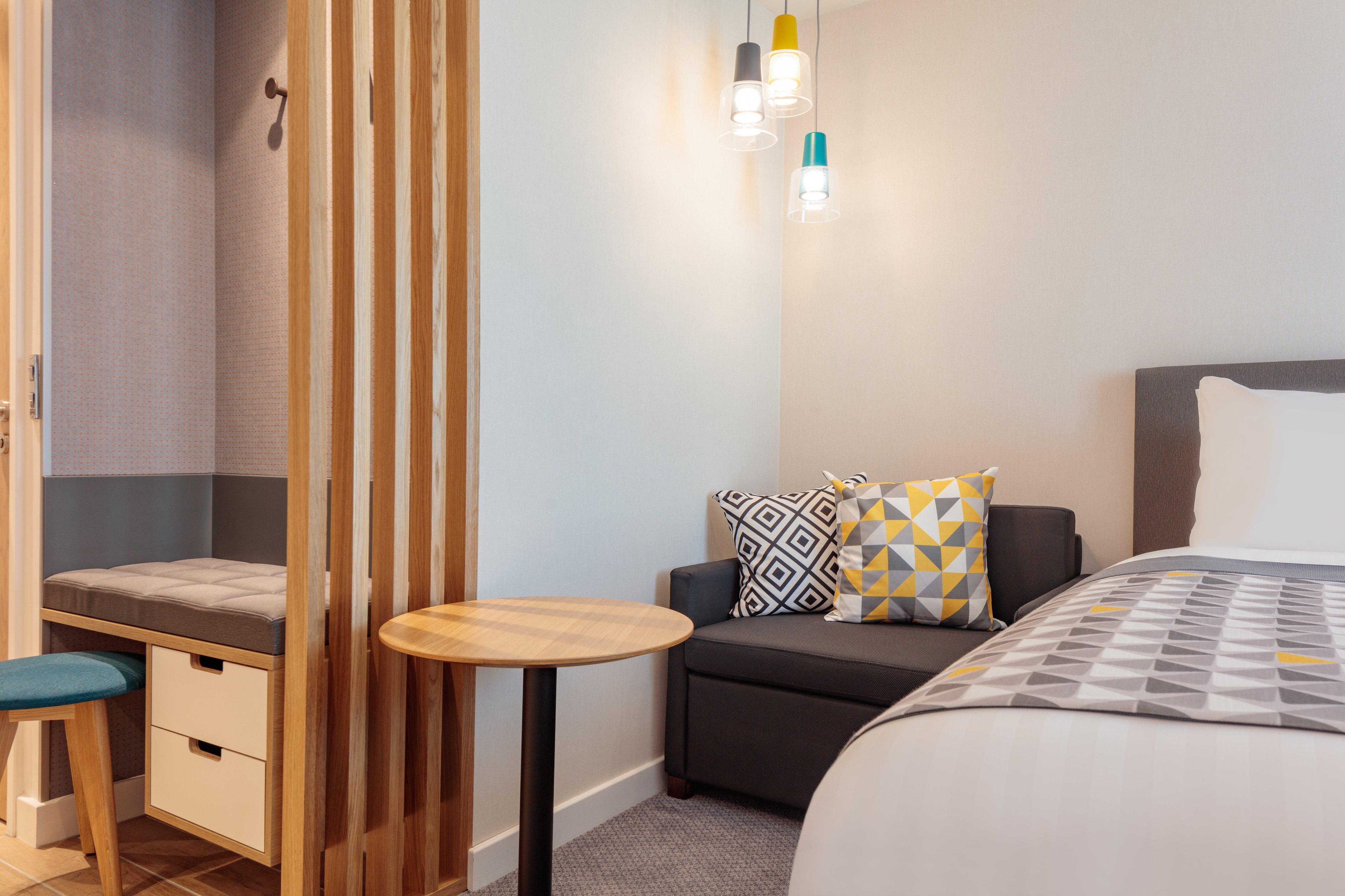 Holiday Inn London Heathrow - Bath Road By Ihg West Drayton  Exterior photo