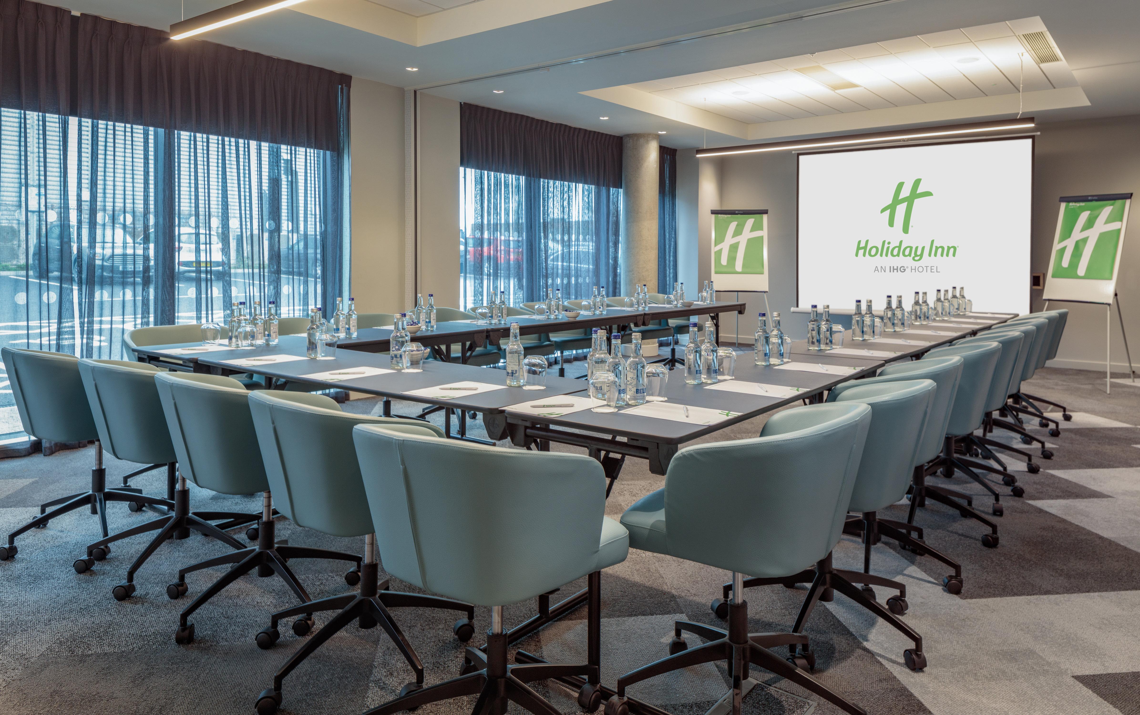 Holiday Inn London Heathrow - Bath Road By Ihg West Drayton  Exterior photo
