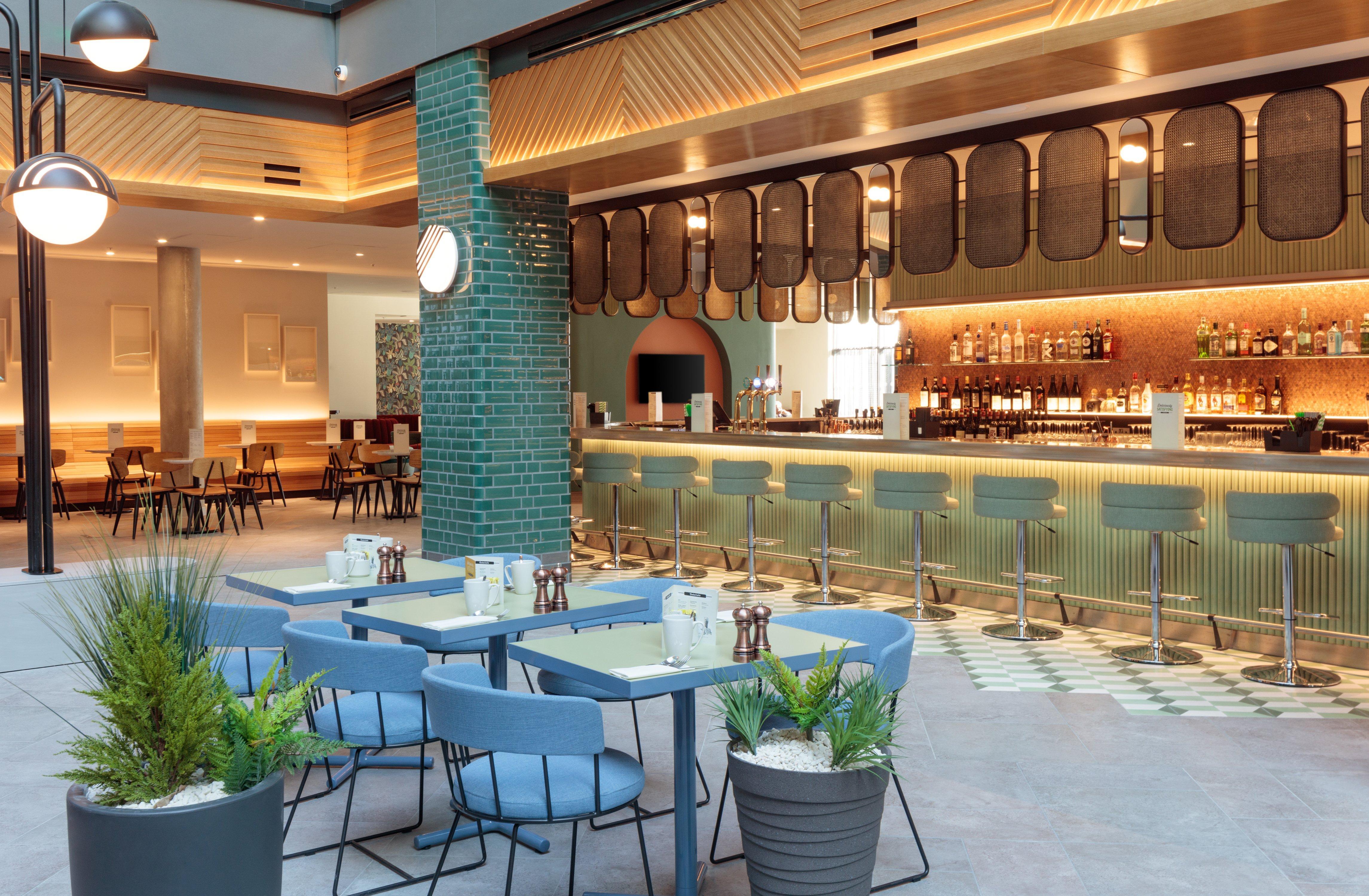 Holiday Inn London Heathrow - Bath Road By Ihg West Drayton  Exterior photo